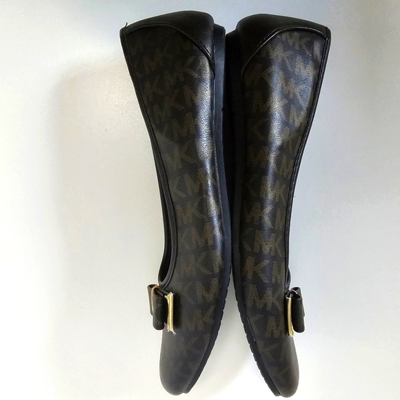 Host Pick 😀💕❗️• MICHAEL KORS • Flat Bow Monogram Ballet Flats SIZE 5 or 36 - Picture 8 of 10